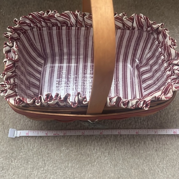 Longaberger Sweetheart Basket - Picture 9 of 11